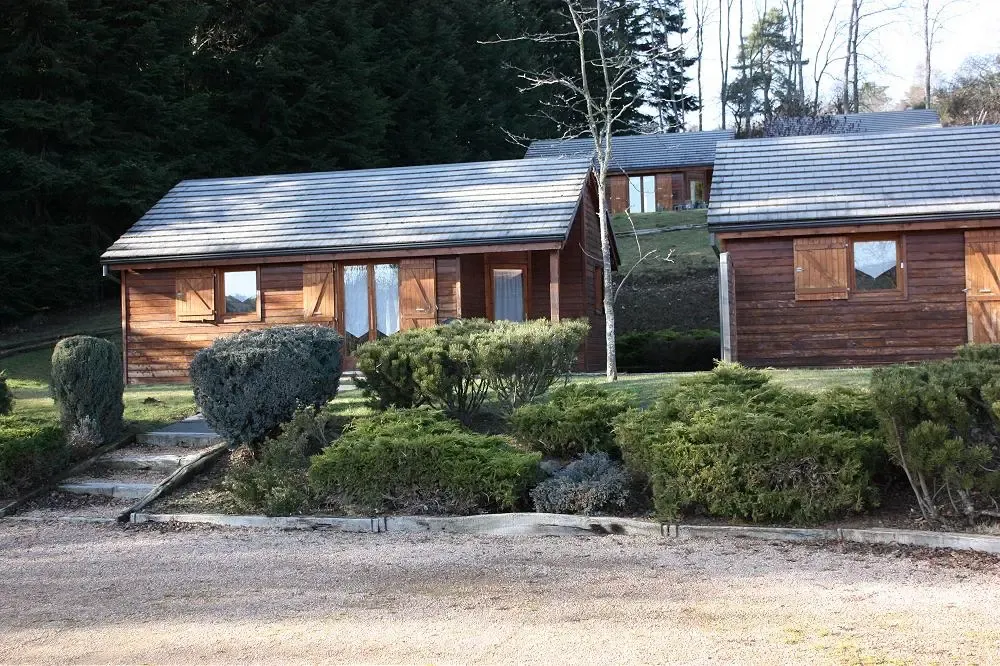 Chalets en bois du domaine Volcans Vacances